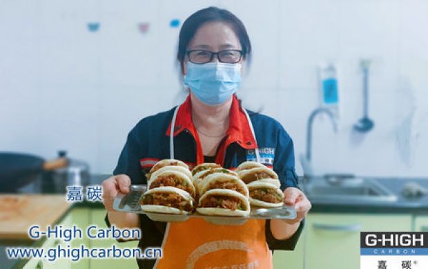 美食吃在嘴，暖流淌在心